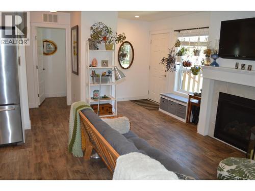 8187 Donaldson Drive, Grand Forks, BC 