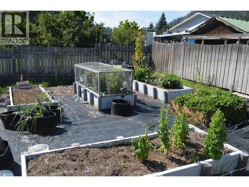 8187 Donaldson Drive, Grand Forks, BC 