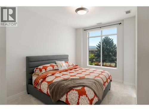 1495 Graham Street Unit# 304, Kelowna, BC - Indoor Photo Showing Bedroom