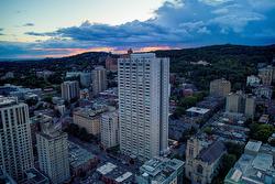 1806-1455 Rue Sherbrooke O.  Montréal (Ville-Marie), QC H3G 1L2