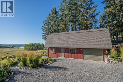 5058 Block Drive, 108 Mile Ranch, BC - Outdoor