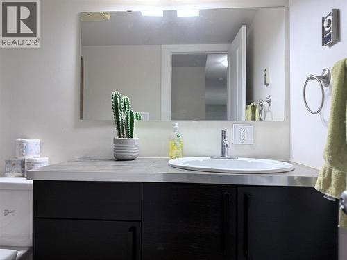 606 18Th Avenue N Unit# 202, Cranbrook, BC - Indoor Photo Showing Bathroom