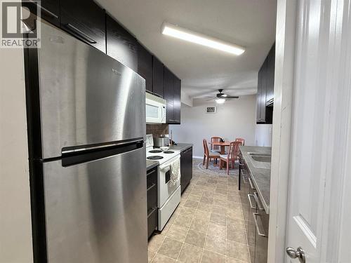 606 18Th Avenue N Unit# 202, Cranbrook, BC - Indoor Photo Showing Kitchen