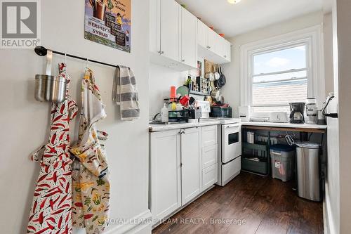 305 Waverley Street, Ottawa, ON - Indoor Photo Showing Kitchen