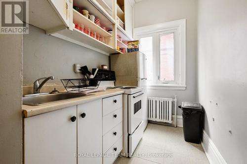 305 Waverley Street, Ottawa, ON - Indoor Photo Showing Kitchen
