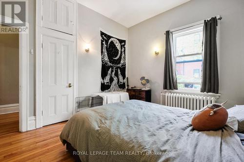 305 Waverley Street, Ottawa, ON - Indoor Photo Showing Bedroom
