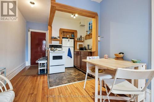 305 Waverley Street, Ottawa, ON - Indoor