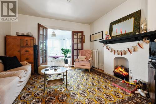 305 Waverley Street, Ottawa, ON - Indoor Photo Showing Living Room With Fireplace
