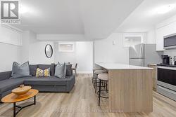 C - 449 LANSDOWNE AVENUE  Toronto, ON M6H 3Y2