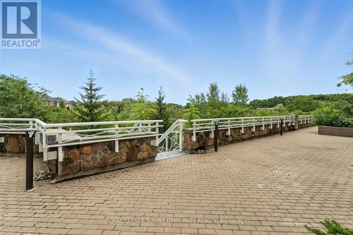 101 - 80 Burns Boulevard, King, ON - Outdoor