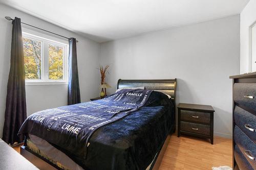 Chambre à coucher - 1348 Rue Galier, Québec (La Haute-Saint-Charles), QC - Indoor Photo Showing Bedroom