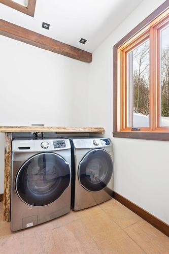 Laundry room - 104 Ch. Brunette, Lac-Supérieur, QC - Indoor Photo Showing Laundry Room
