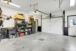 Garage - 