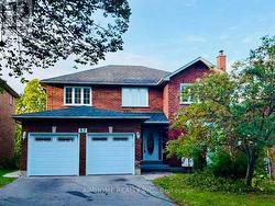 87 BALLARD CRESCENT  Newmarket, ON L3X 1S2