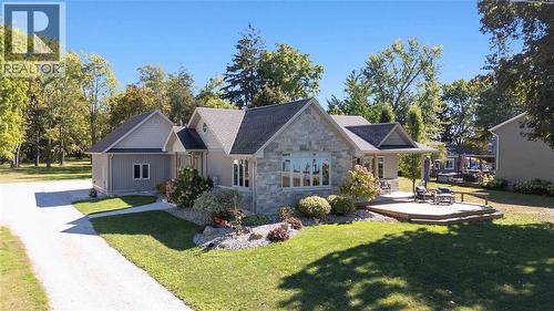 4052 St. Clair Parkway, Port Lambton, ON - Outdoor