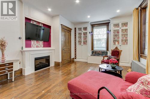 207 Waterloo Street N, Cambridge, ON - Indoor Photo Showing Living Room With Fireplace
