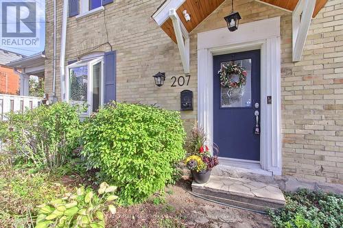 207 Waterloo Street N, Cambridge, ON - Outdoor With Exterior