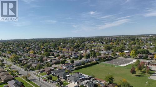 51 Nathalie Court, Welland (Lincoln/Crowland), ON - Outdoor With View