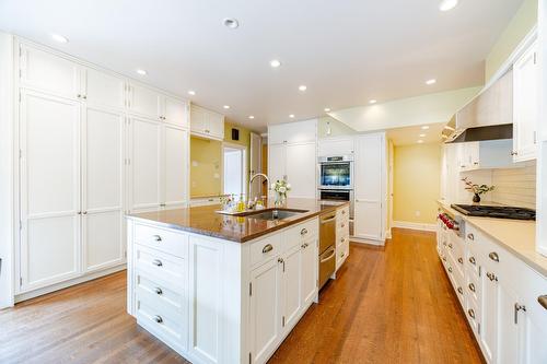 Kitchen - 3458 Av. Holton, Montréal (Ville-Marie), QC - Indoor Photo Showing Kitchen With Upgraded Kitchen