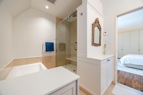 Ensuite bathroom - 3458 Av. Holton, Montréal (Ville-Marie), QC - Indoor Photo Showing Bathroom