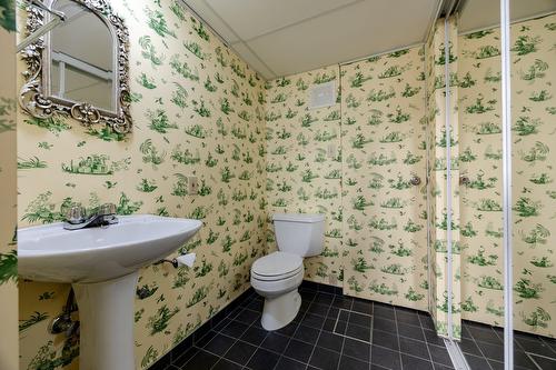 Powder room - 3458 Av. Holton, Montréal (Ville-Marie), QC - Indoor Photo Showing Bathroom