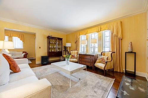 Living room - 3458 Av. Holton, Montréal (Ville-Marie), QC - Indoor Photo Showing Living Room