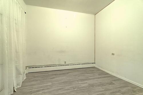 Office - 1015 Boul. St-Laurent, Montréal (Ville-Marie), QC 