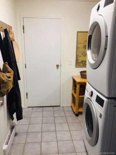 655 Totem Cres, Comox, BC 