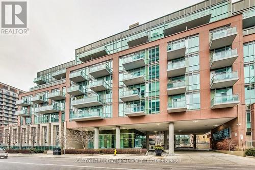 624 - 112 George Street, Toronto, ON - Outdoor With Facade