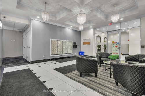 504-5327 Upper Middle Road W, Burlington, ON - Indoor Photo Showing Other Room