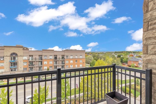 504-5327 Upper Middle Road W, Burlington, ON - Outdoor With Balcony