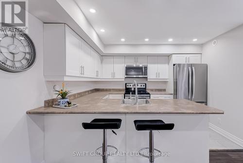 801 - 1 Blanche Lane, Markham, ON - Indoor Photo Showing Kitchen With Stainless Steel Kitchen With Upgraded Kitchen