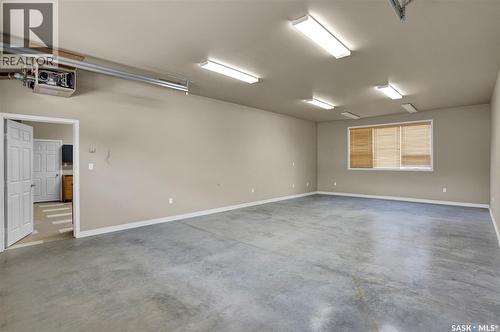 110 3Rd Avenue W, Gravelbourg, SK - Indoor