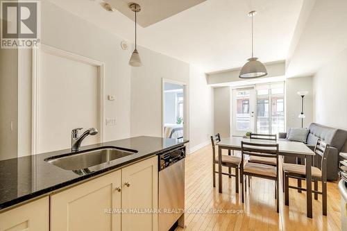 914 - 235 Kent Street, Ottawa, ON - Indoor