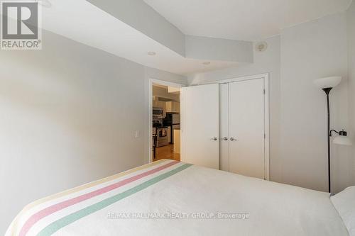 914 - 235 Kent Street, Ottawa, ON - Indoor Photo Showing Bedroom