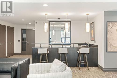 914 - 235 Kent Street, Ottawa, ON - Indoor