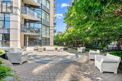 914 - 235 Kent Street, Ottawa, ON - Outdoor