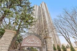 202 - 2045 LAKE SHORE BOULEVARD W  Toronto, ON M8V 2Z6