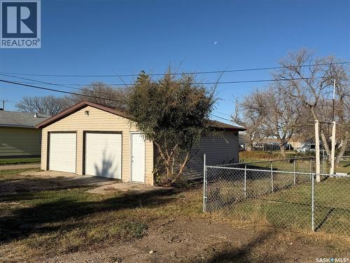 322 2Nd Avenue, Young, SK - Outdoor