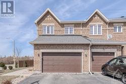 401 FOXHALL WAY  Ottawa, ON K2M 0G1