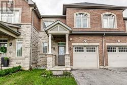 35 DREDGE COURT  Milton, ON L9T 8T1