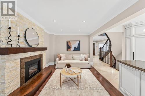1779 Fifeshire Court, Mississauga, ON - Indoor Photo Showing Living Room With Fireplace