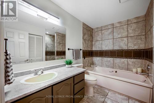 2597 North Campbell Road, Augusta, ON - Indoor Photo Showing Bathroom
