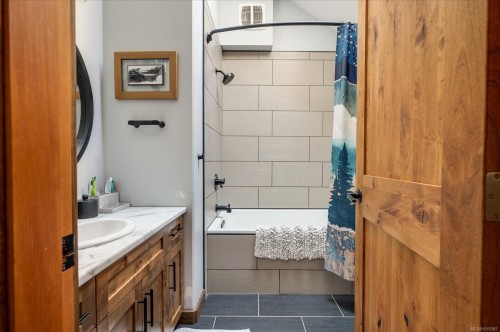 3451/ 3455 Juriet Rd, Nanaimo, BC 