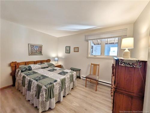 1794 Rue Châtillon, Maisonnette, NB 