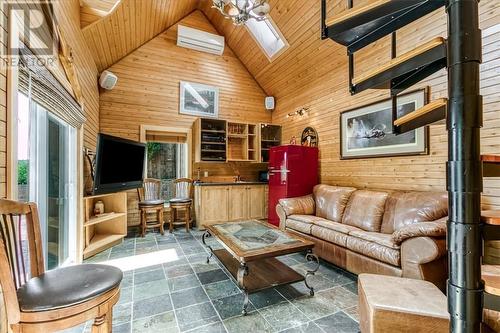 1064 Dew Drop Road, Sudbury, ON - Indoor Photo Showing Other Room