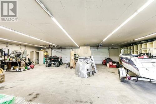 1064 Dew Drop Road, Sudbury, ON - Indoor Photo Showing Garage
