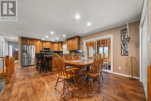 325 County Rd 30 Road, Prince Edward County (Hallowell Ward), ON - Indoor Photo Showing Dining Room