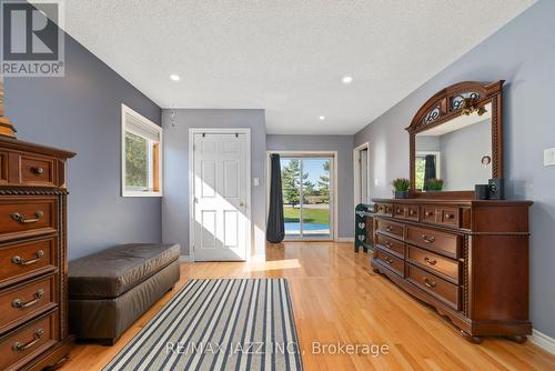 325 County Rd 30 Road, Prince Edward County (Hallowell Ward), ON - Indoor