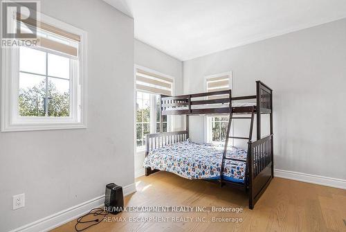 2 - 487 Aztec Drive, Oshawa, ON - Indoor Photo Showing Bedroom